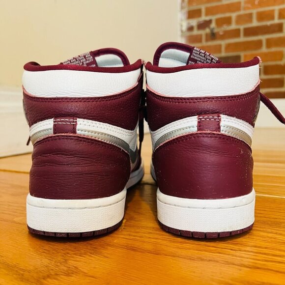 Size 8.5 - Jordan 1 Retro High OG Bordeaux Clean (555088-611) - Picture 11 of 16